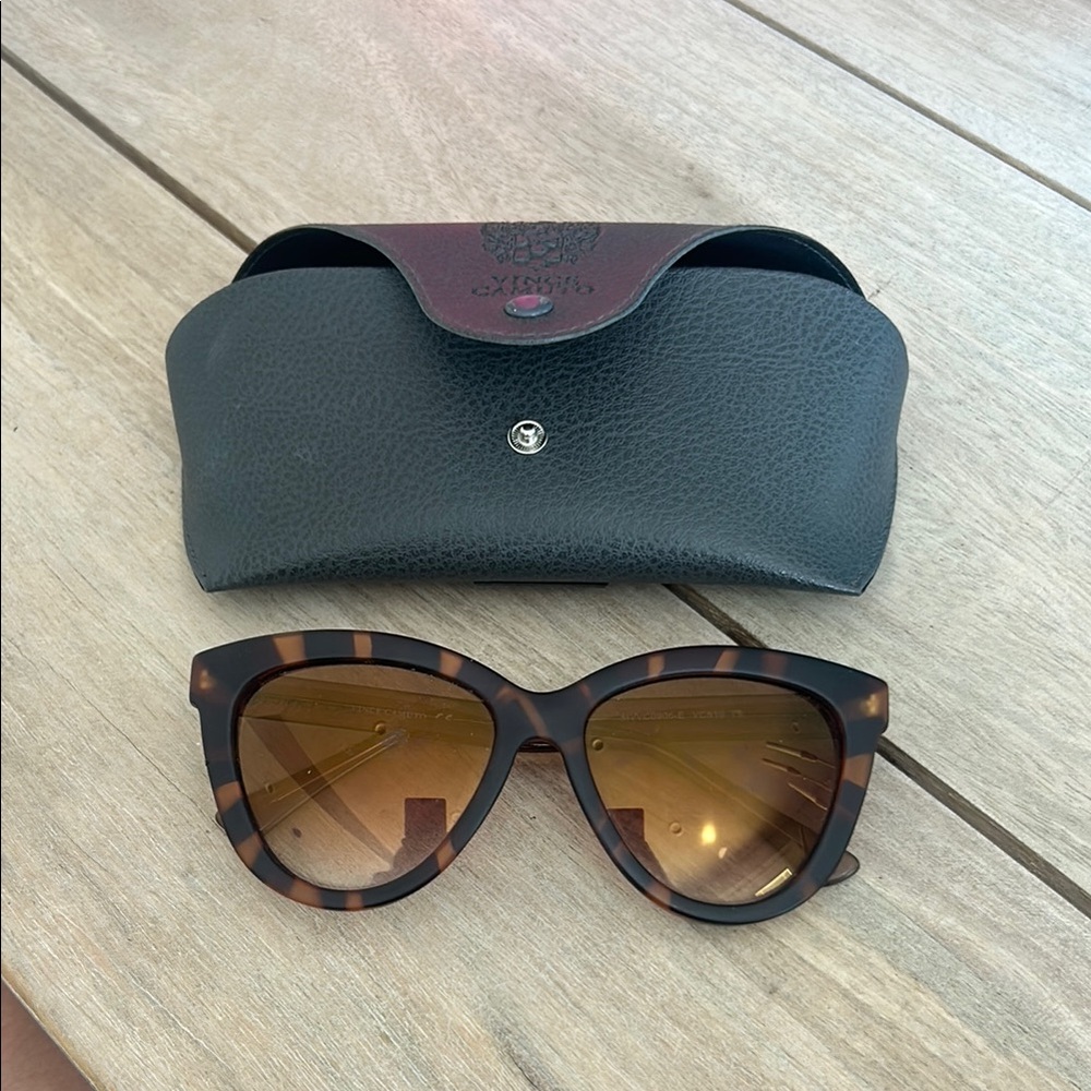 Vince Camuto Stylish Tortoise Shell Sunglasses